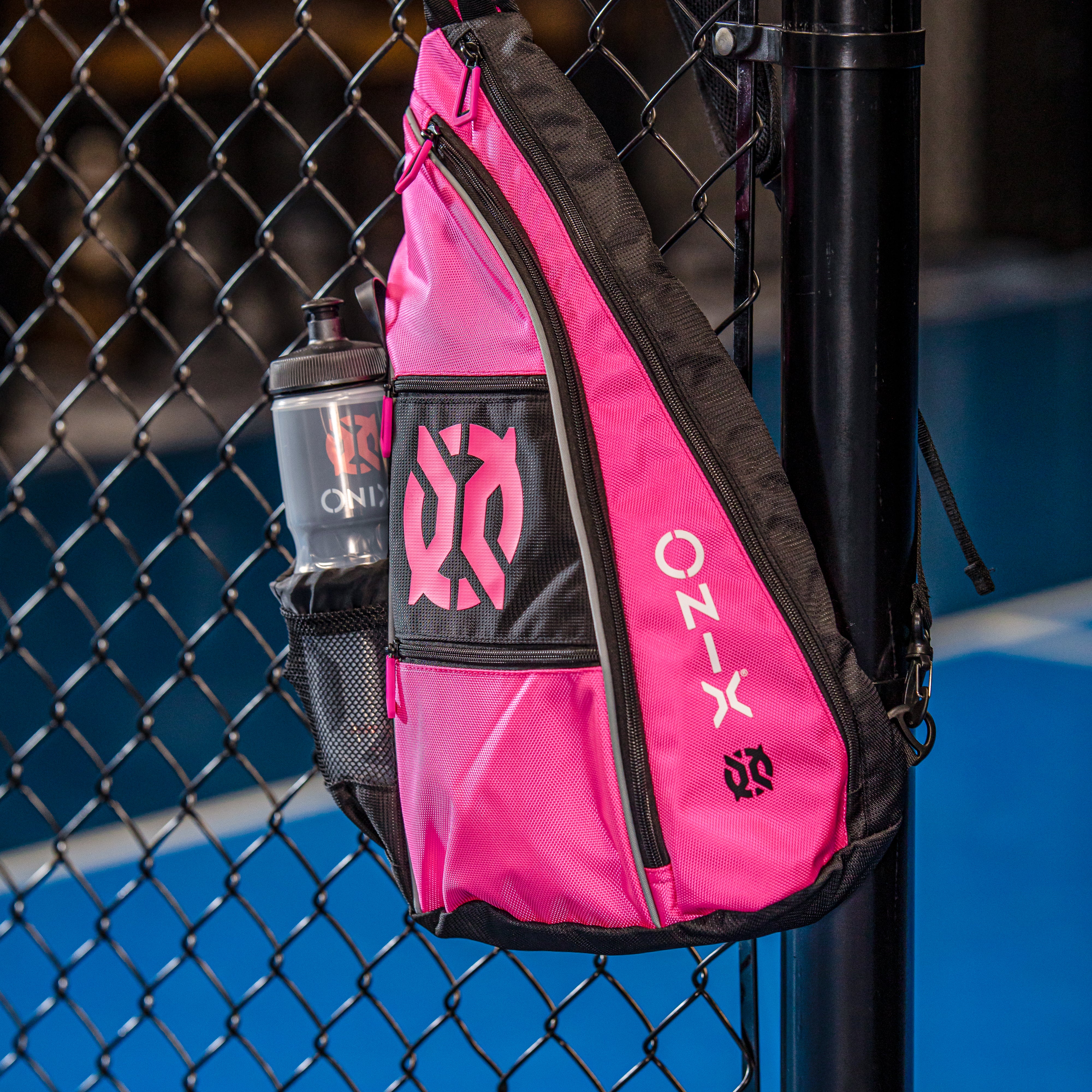onix-pickleball-pro-team-pickleball-sling-bag-schl-gertasche-orange-pink image 7