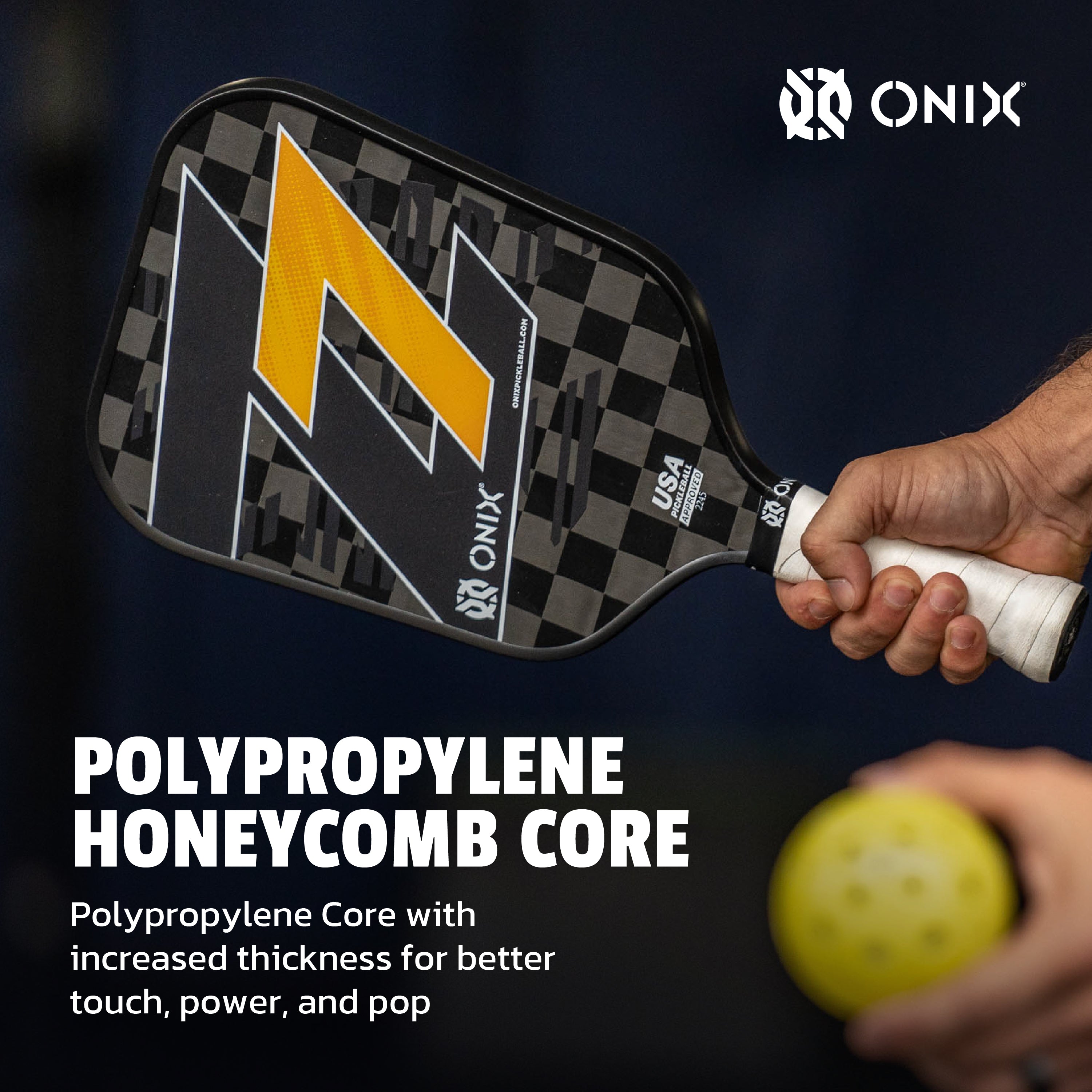 onix-pickleball-z7-pickleball-paddle-carbon-performance image 3
