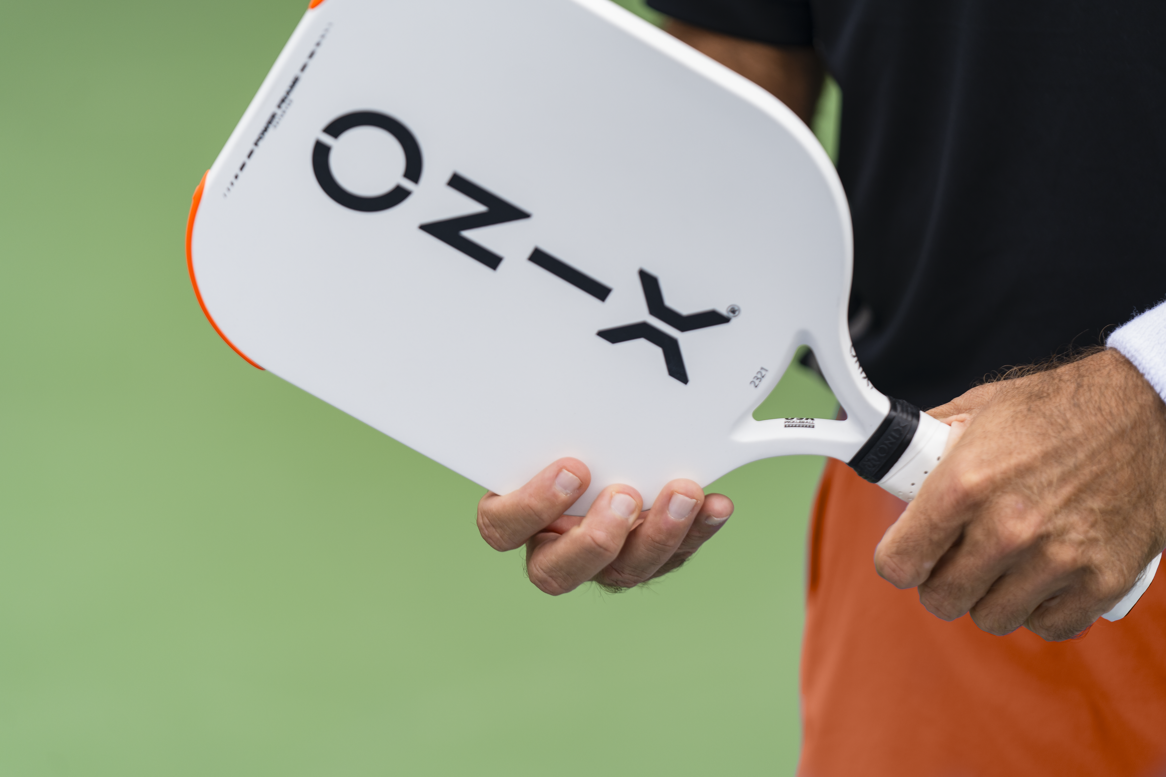 onix-malice-open-throat-composite-pickleball-paddle image 3